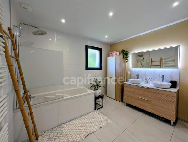 Maison récente à vendre 4 pièces de 123m2