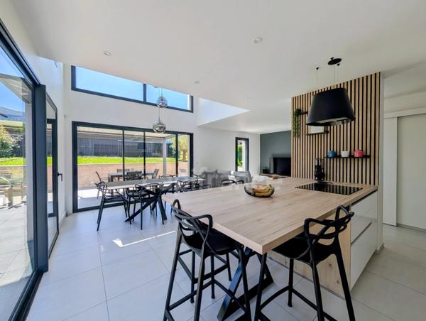 Maison récente à vendre 4 pièces de 123m2
