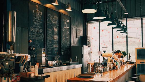 URGENT VENTE DE FONDS DE COMMERCE LA ROCHELLE (17) PETITE RESTAURATION/COFFEE SHOP / QUARTIER VIEUX-PORT EMPLACEMENT PREMIUM