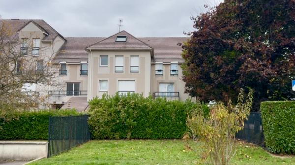 Appartement La Queue En Brie 32 m2