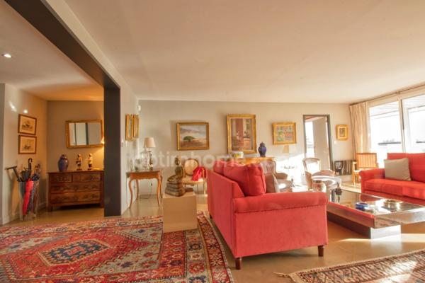 Appartement à vendre 6 pièces Hyper centre- Dernier étage – Terrasse panoramique LA ROCHELLE (17)