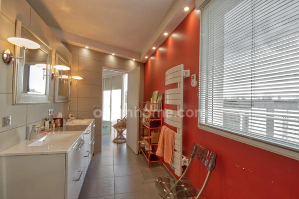 Appartement à vendre 6 pièces Hyper centre- Dernier étage – Terrasse panoramique LA ROCHELLE (17)