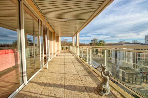 Appartement à vendre 6 pièces Hyper centre- Dernier étage – Terrasse panoramique LA ROCHELLE (17)