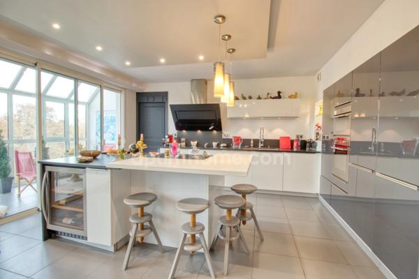 Appartement à vendre 6 pièces Hyper centre- Dernier étage – Terrasse panoramique LA ROCHELLE (17)