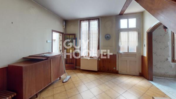 Maison à rénover avec fort potentiel, proche centre-ville d'Épernay