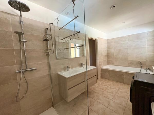 Maison Familiale avec Piscine et Grand Terrain à Vidauban