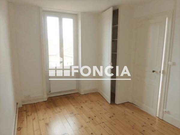 Location Appartement 2 pièces 57.3 m² - 39 RUE MULSANT Roanne 42300
