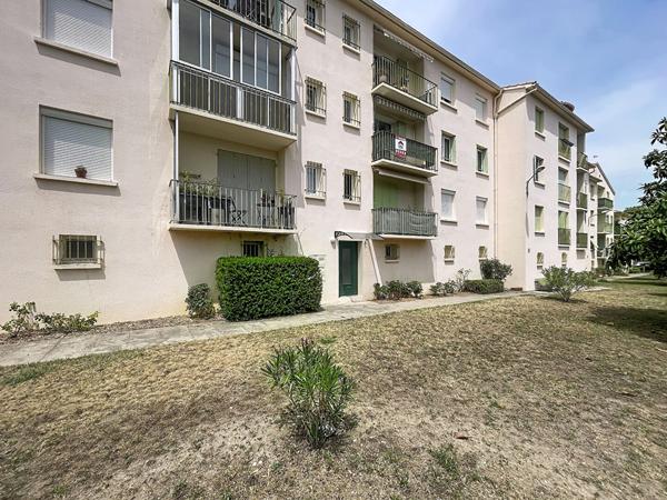 Appartement Manosque, 3 pièces, 78 m2 habitables, avec loggia, balcon et double garage