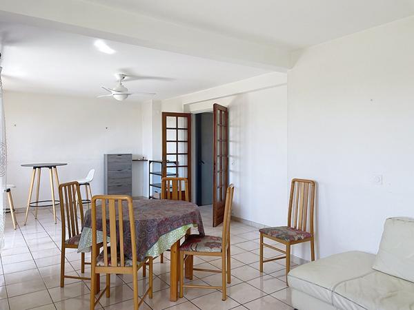 Appartement Manosque, 3 pièces, 78 m2 habitables, avec loggia, balcon et double garage