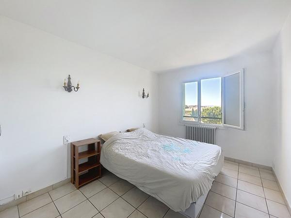Appartement Manosque, 3 pièces, 78 m2 habitables, avec loggia, balcon et double garage