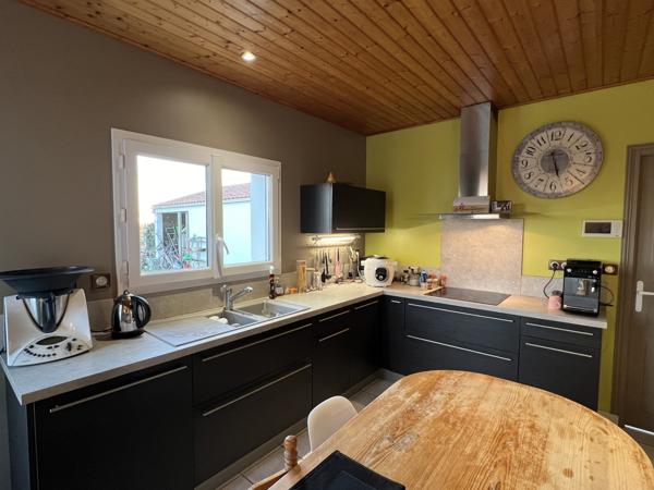 Maison de plain-pied proche d’un port, 115m2