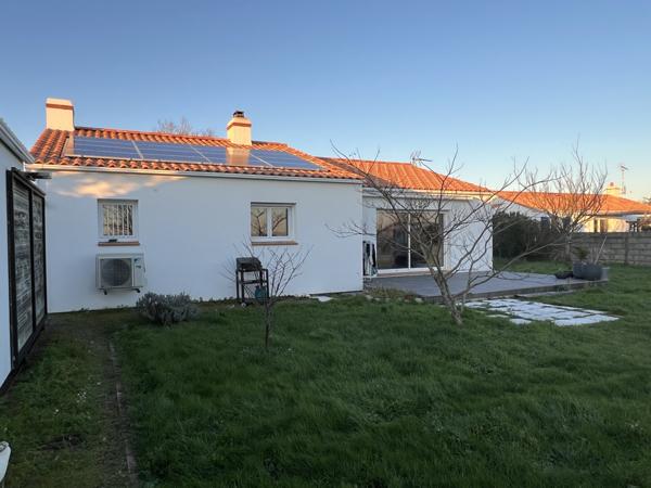 Maison de plain-pied proche d’un port, 115m2