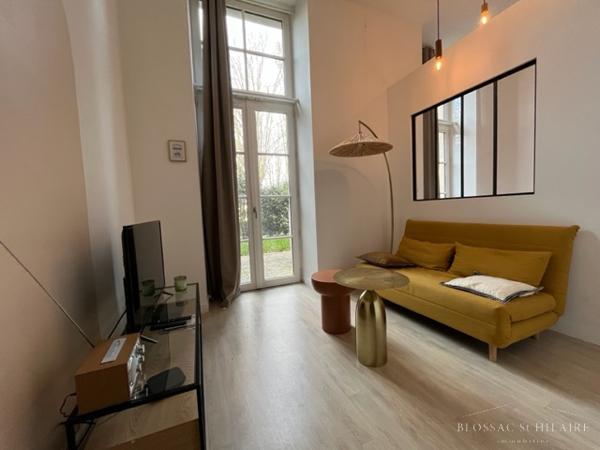 POITIERS CENTRE-VILLE, T1BIS MEUBLE DE 31.81M² AVEC TERRASSE ET PARKING