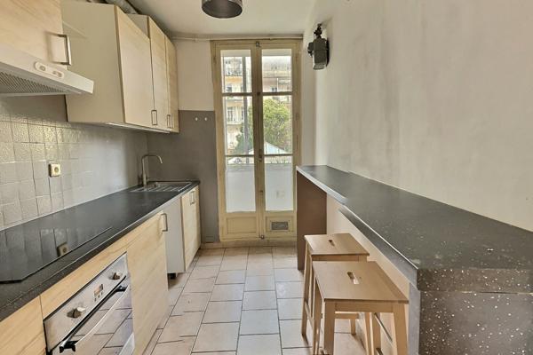 A louer à Marseille 13008 un appartement de type 3  - Quartier PERIER