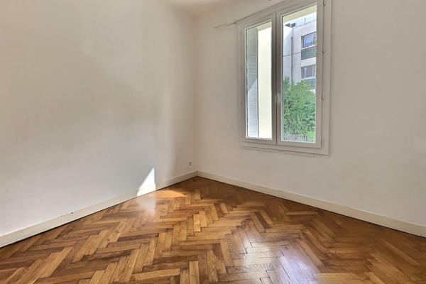 A louer à Marseille 13008 un appartement de type 3  - Quartier PERIER