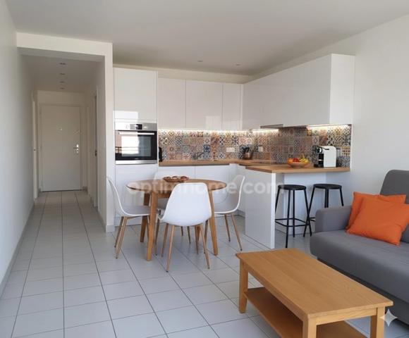 Appartement Studio "Pied-à-Terre" avec Jardin au Port