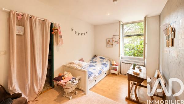Location maison 6 pièces 180 m² Marguerittes