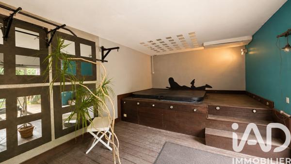 Location maison 6 pièces 180 m² Marguerittes