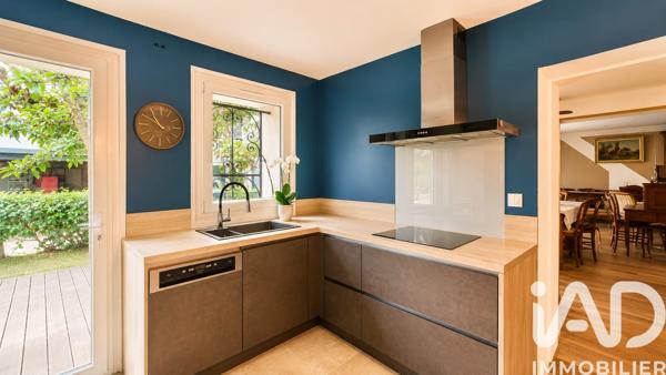 Location maison 6 pièces 180 m² Marguerittes