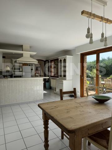 Maison 192.78 m² avec sous-sol totral Terrain 2450 m² Proche RER-P  LESCHES