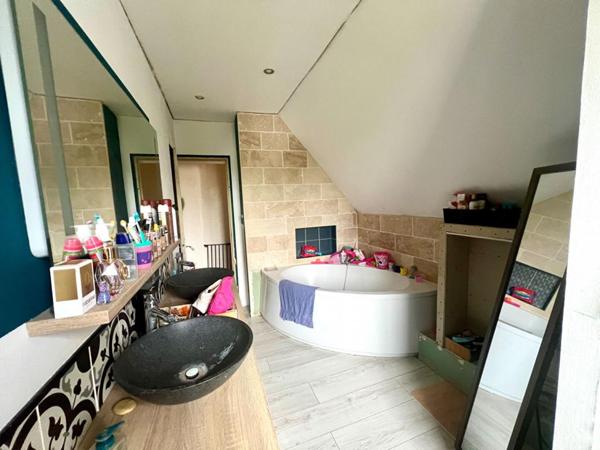 VENDOME NORD  20MN GARE TGV