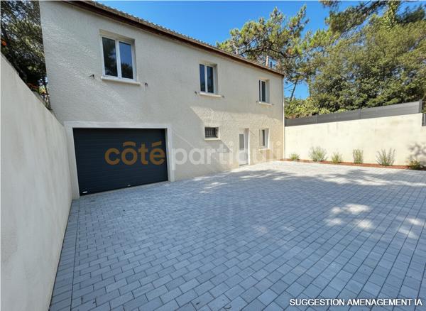 Vente
                Maison80 m² - 7 Pièces -
                    LES MATHES (17570)