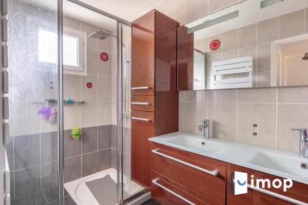 Maison rénovée avec extérieur