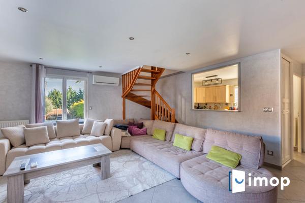 Maison rénovée avec extérieur