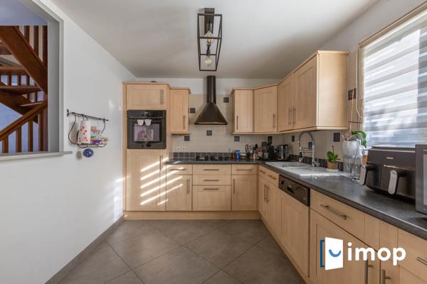 Maison rénovée avec extérieur