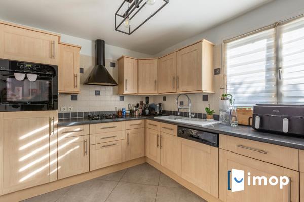 Maison rénovée avec extérieur