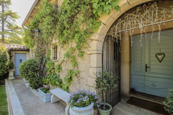 Maison à vendre à Châteauneuf-Grasse (06740) - Alpes-Maritimes