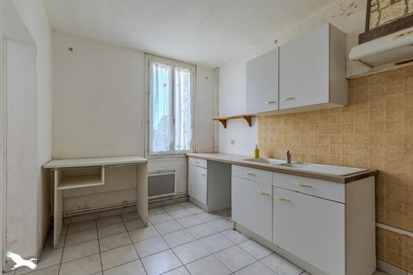 Immeuble à vendre |  Galgon |  360 m²