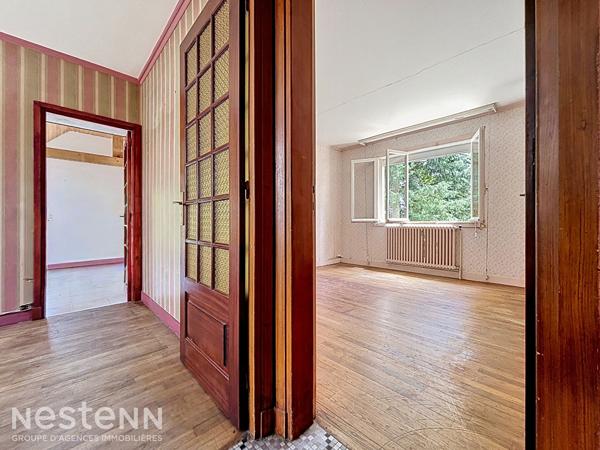QUIMPERLÉ, maison familiale 166m², combles aménageables, garage
