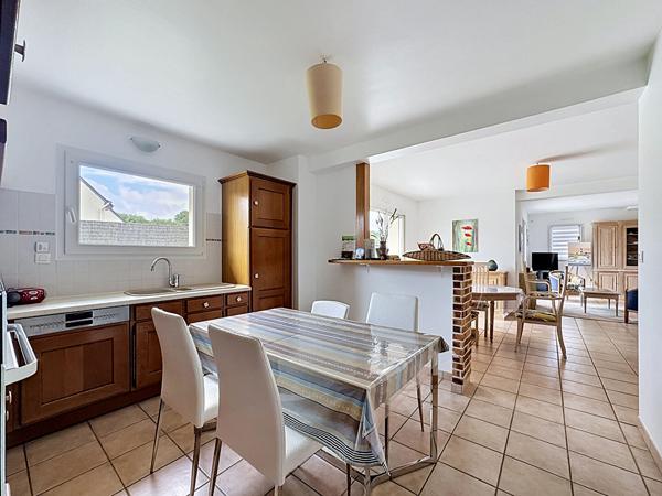 A vendre Maison 4 chambre plus un bureau à Yffiniac!
