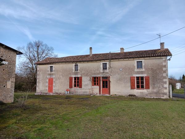 Maison à vendre à Vanzay (79120) - Deux-Sèvres