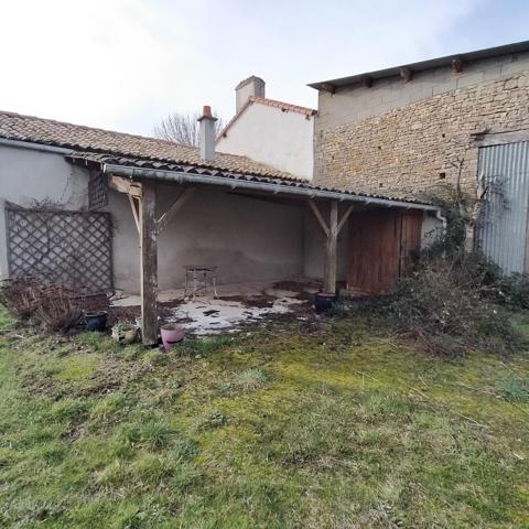 Maison à vendre à Vanzay (79120) - Deux-Sèvres