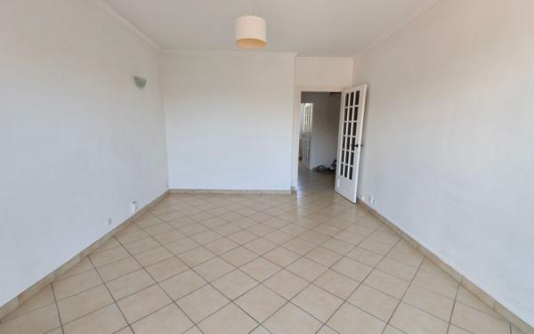 Appartement à louer    3 pièces • 58,09 m2 Saint-Martin-d'Hères