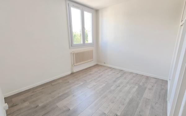 Appartement à louer    3 pièces • 58,09 m2 Saint-Martin-d'Hères