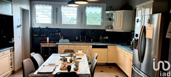 Demeure 9 pièces de 270 m² à Sotteville-lès-Rouen (76300)