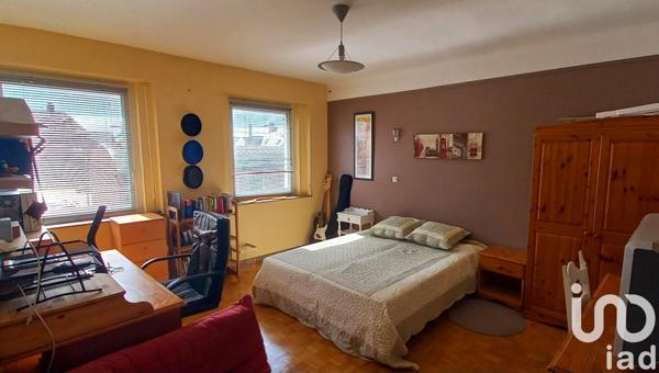 Demeure 9 pièces de 270 m² à Sotteville-lès-Rouen (76300)