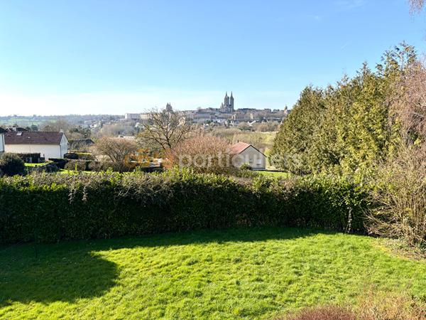 Vente
                Maison157 m² - 7 Pièces -
                    COUTANCES (50200)