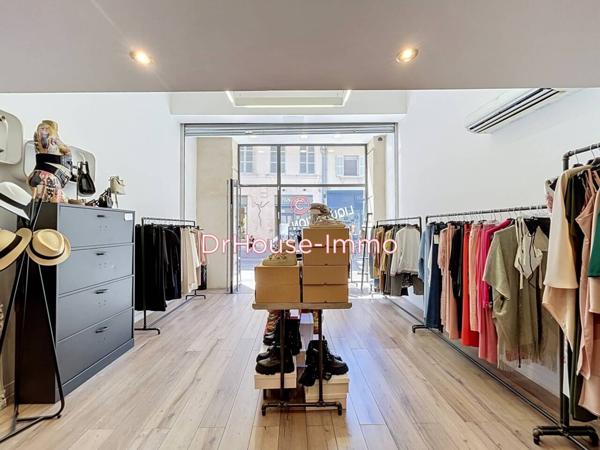 Commerce à louer 4 pièces de 122 m²