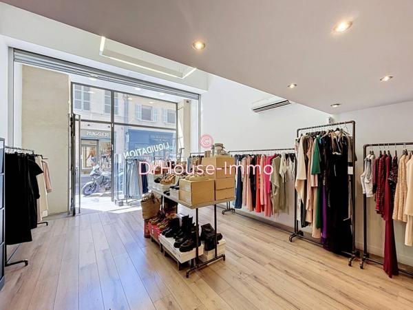 Commerce à louer 4 pièces de 122 m²
