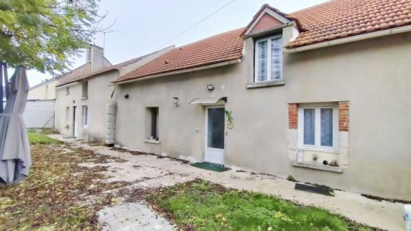 A Auxy - Longère 6 pièces - 4 chambres 123 m2 et Maison à rénover - Grange - Terrain 1177 m2