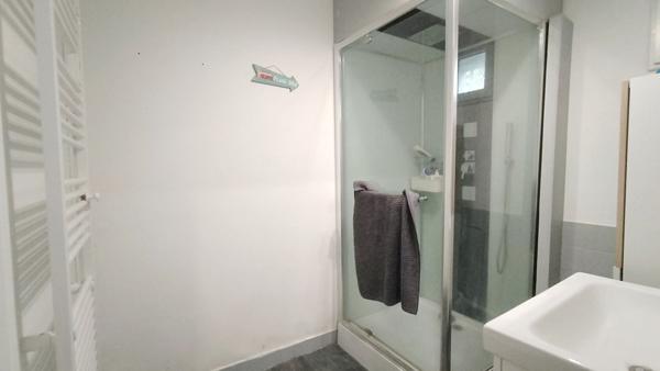 A Auxy - Longère 6 pièces - 4 chambres 123 m2 et Maison à rénover - Grange - Terrain 1177 m2