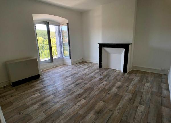 Appartement à louer    4 pièces •  Mende