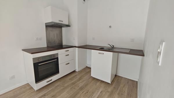 ST ERBLON - Magnifique appartement type 4 récent avec balcon !