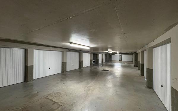 Stationnement à louer    14 m2 Strasbourg