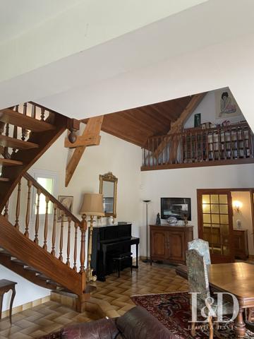 Maison sans vis à vis, exposée sud, grande terrasse