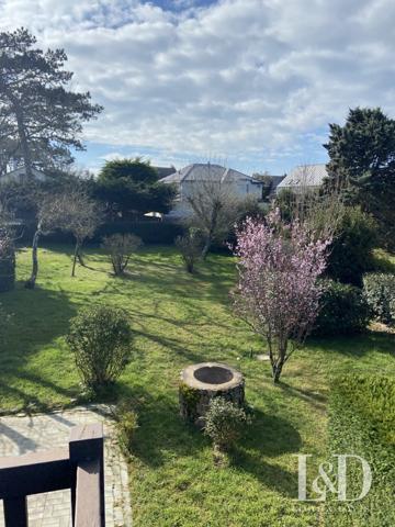 Maison sans vis à vis, exposée sud, grande terrasse